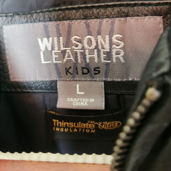 Wilson's Leather Boys Jacket Size Large would fit size 8 boys - Picture 4 of 6